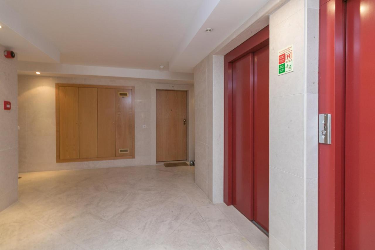 Ferienwohnung Premium Flat In Upscale Area, Balcony, Parking Lissabon Exterior foto